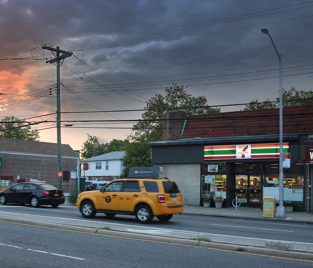 Bruce's Wines & Liquors 2