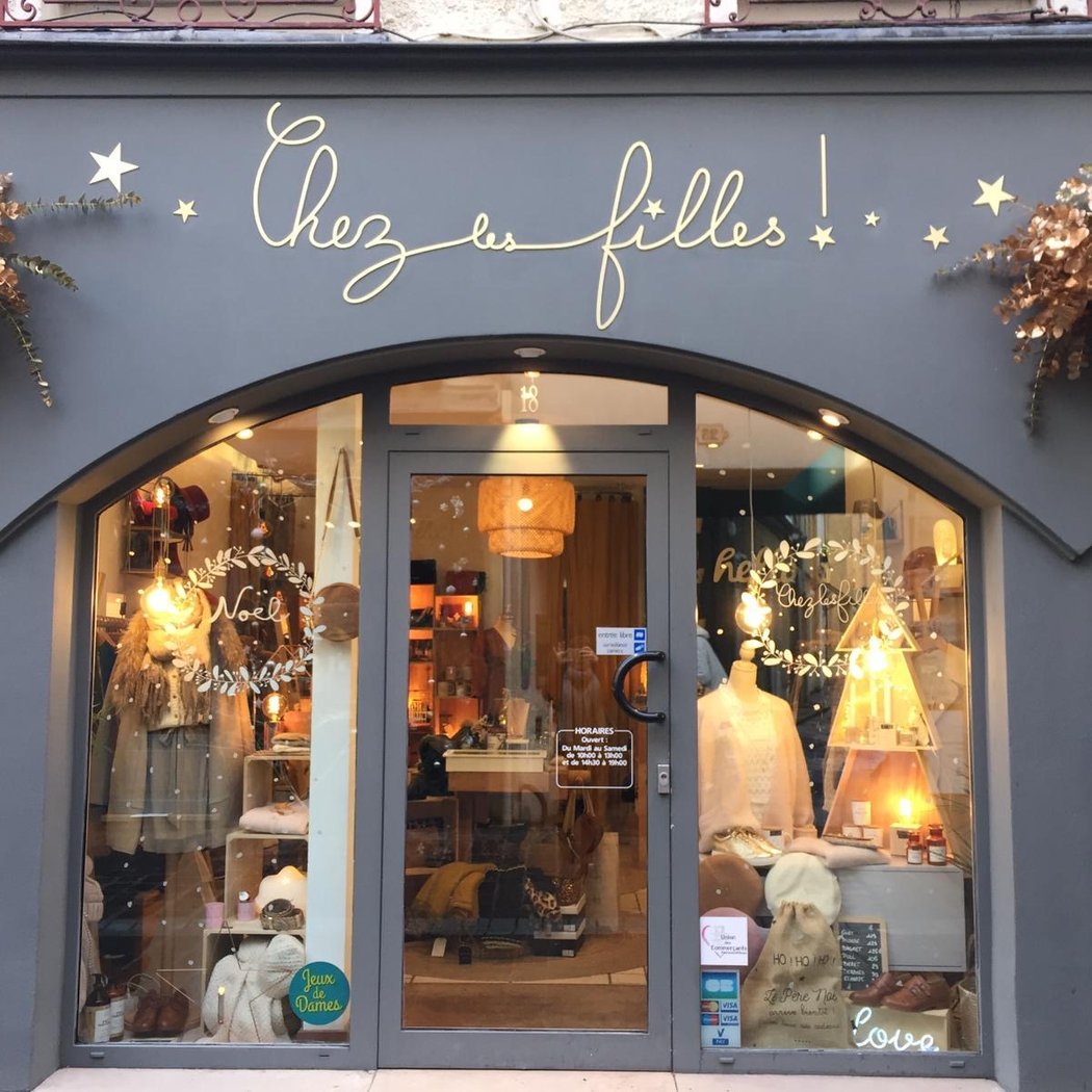 Chez les Filles Fontainebleau 2