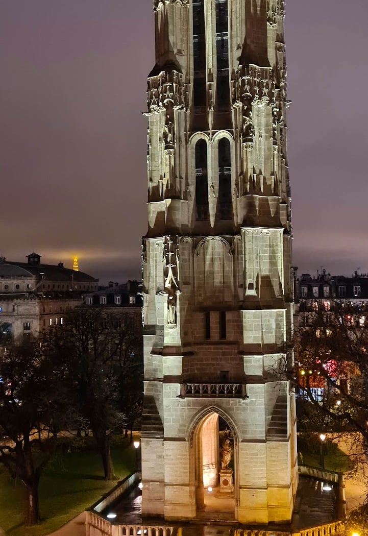 Square of Saint-Jacques Tower 4