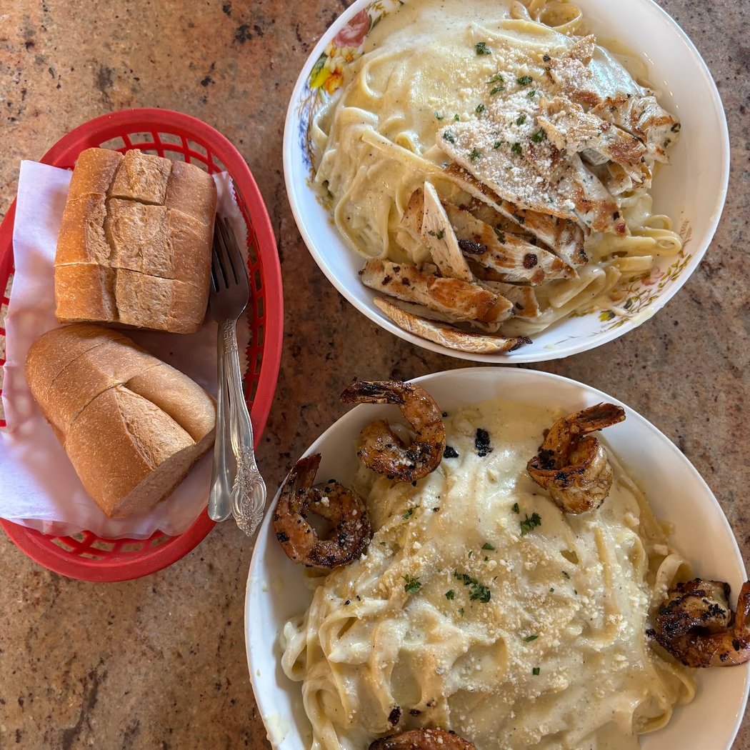 AvenUe Pizza 3
