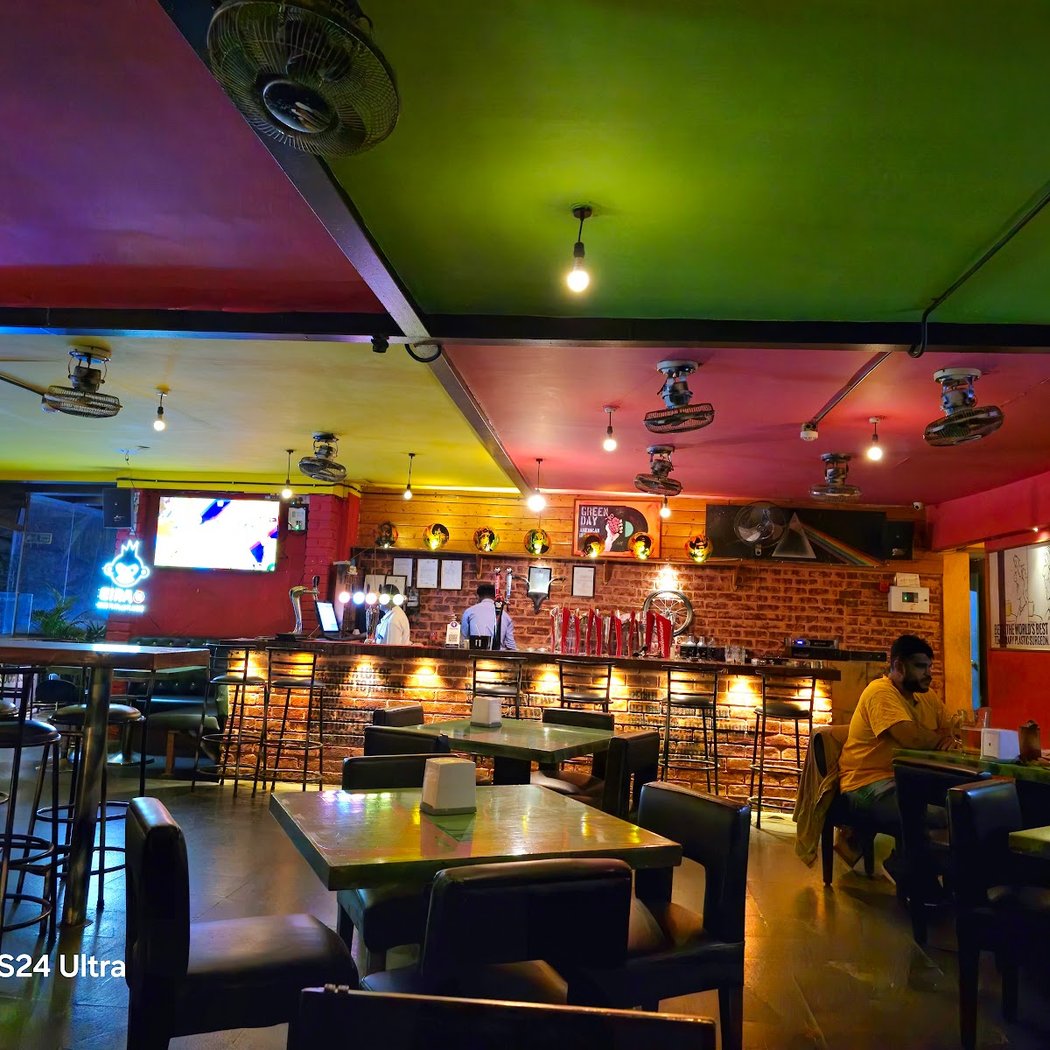 Regulars Pub & Grub 2