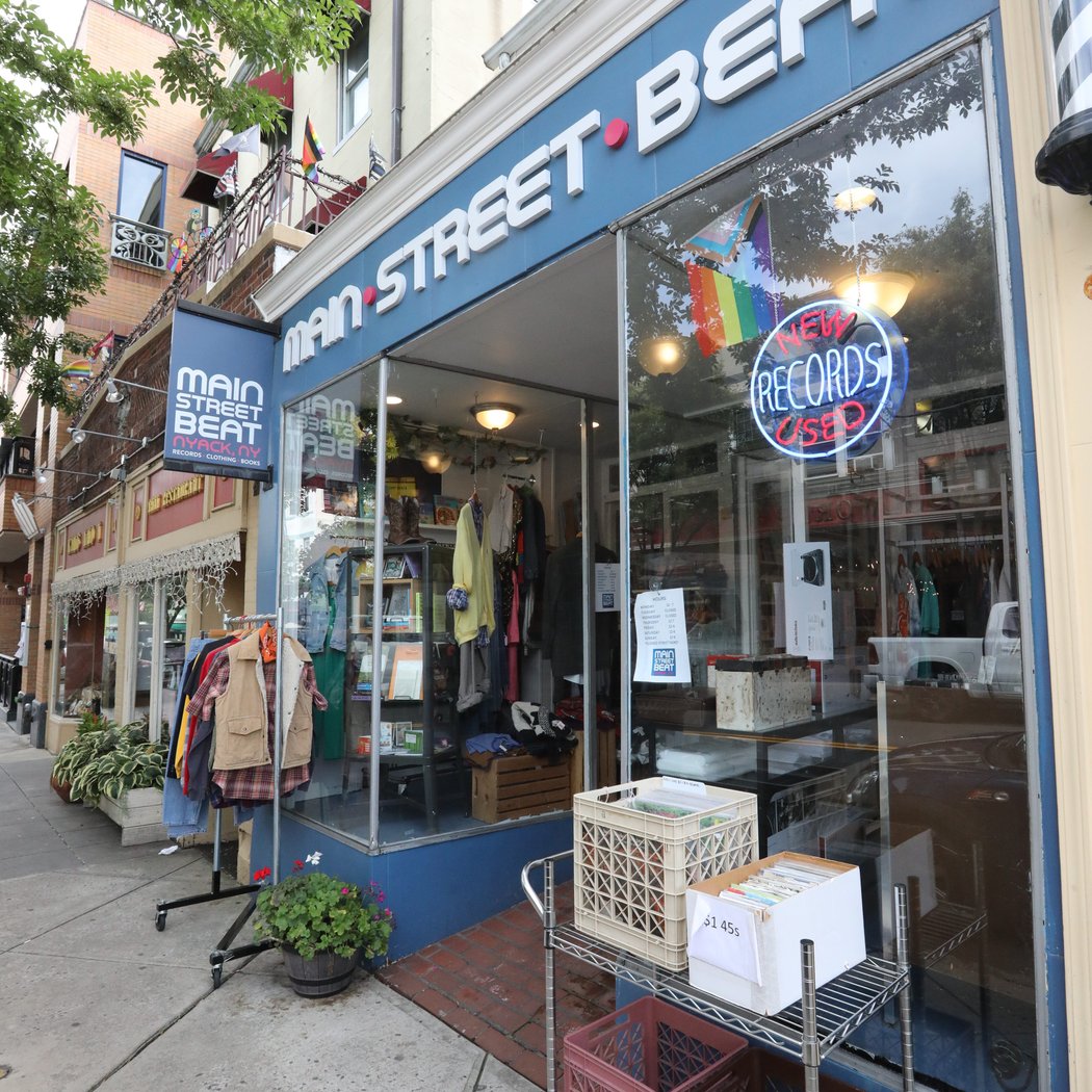 Main Street Beat 3