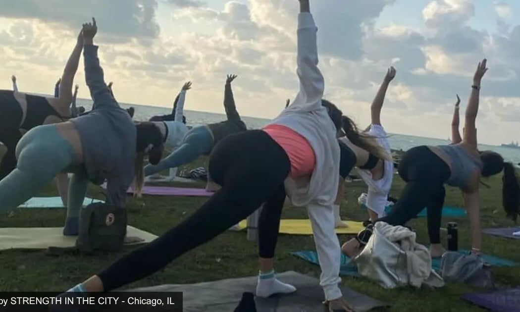 FREE 6AM Lakefront Yoga 2