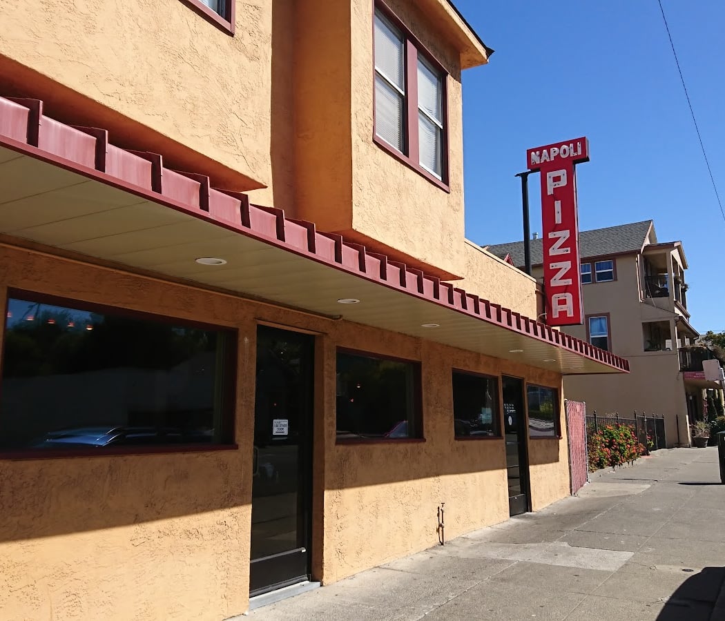 Napoli Pizzeria & Italian Food 3