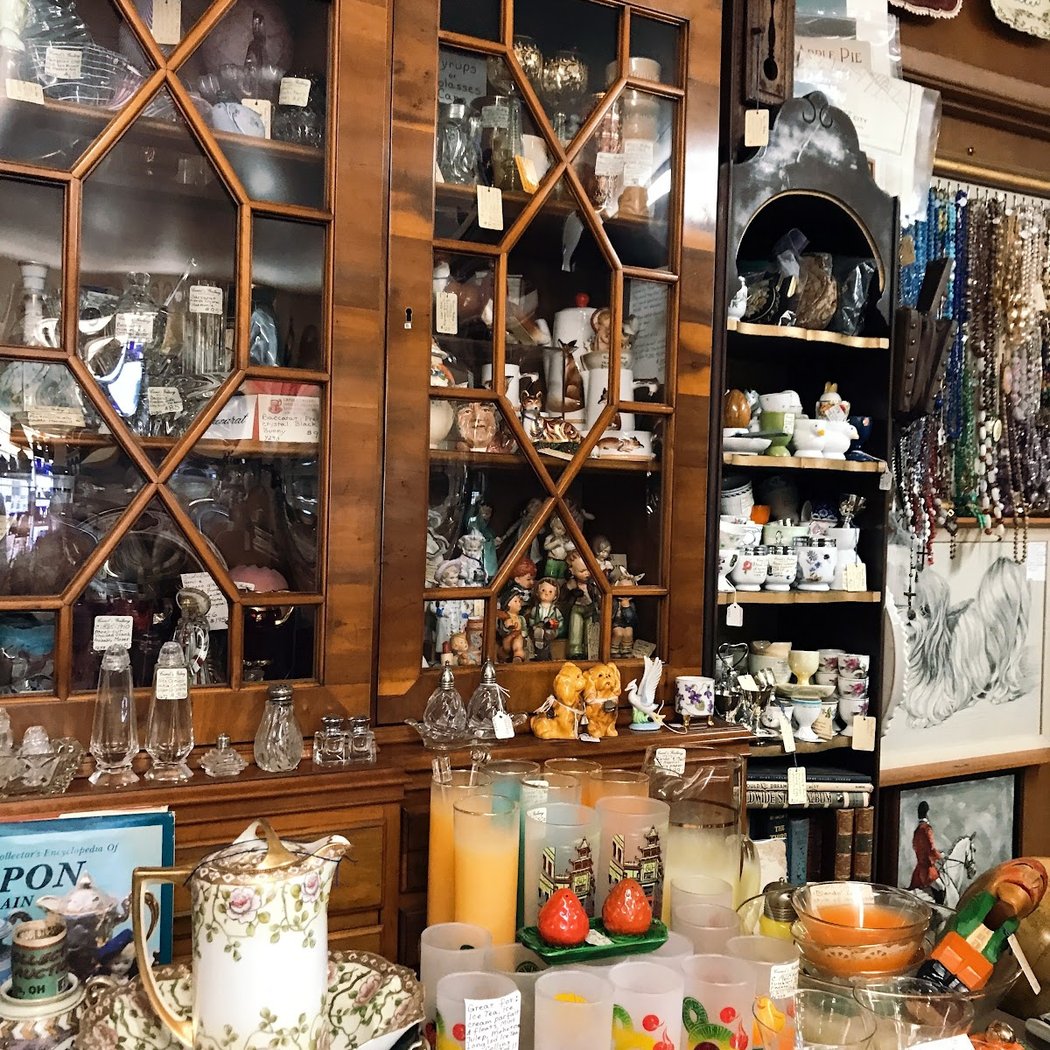 Carol's Antique Gallery 3