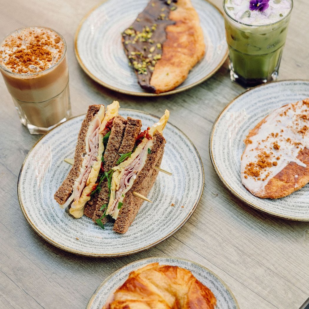Santagloria Coffee & Bakery 1