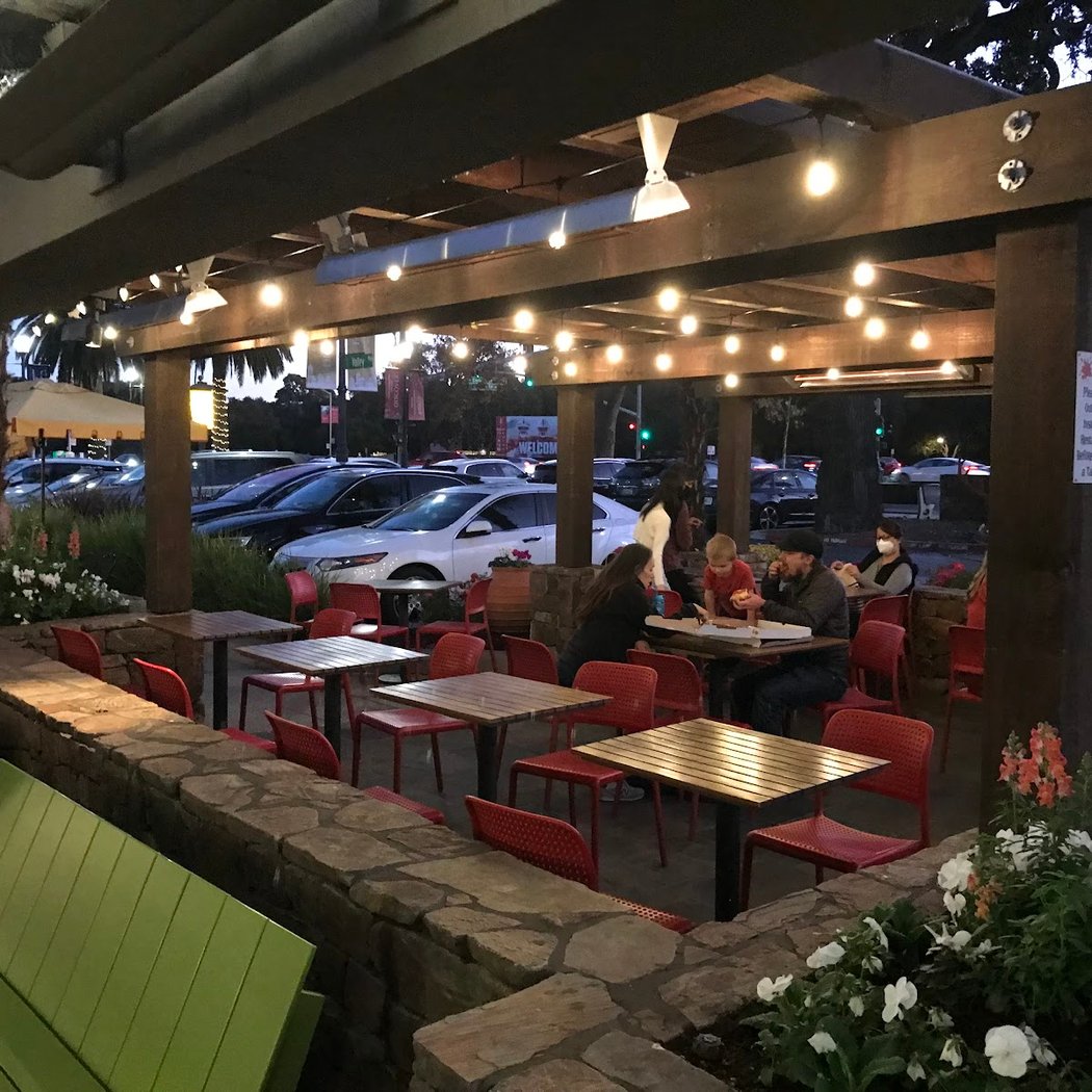 Howie's Artisan Pizza 2