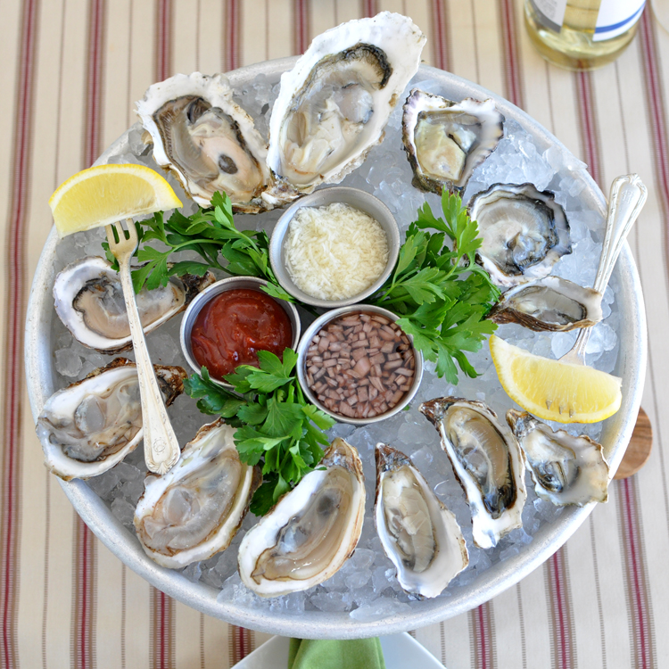 Tuesday Night Raw Oyster Bar 1