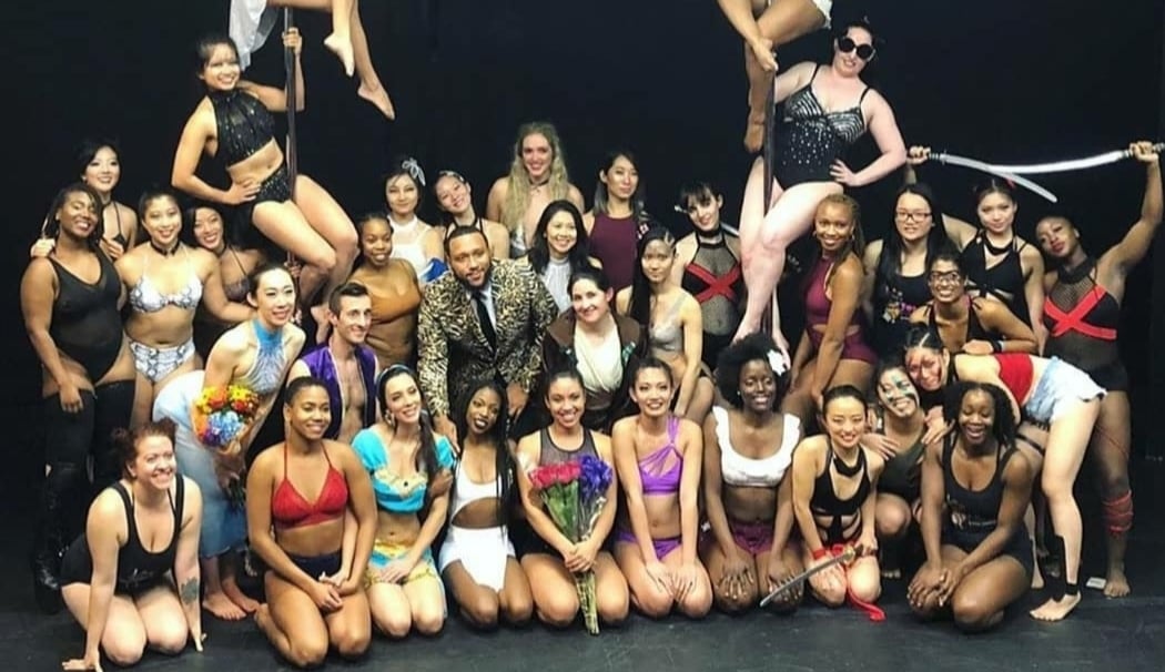 Private Pole Dancing Class with Foxy Fitness & Pole 3