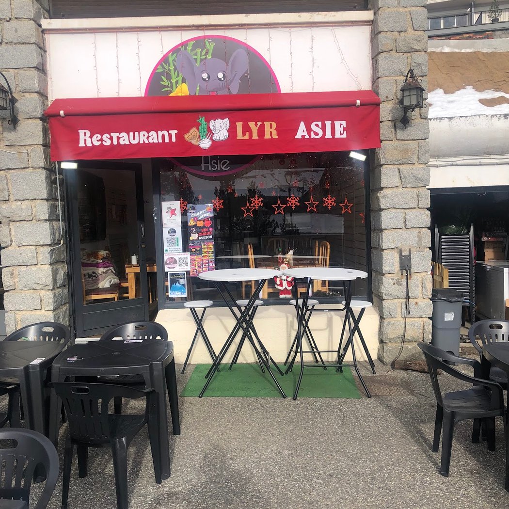 L-Y-R Asie Food Truck 3