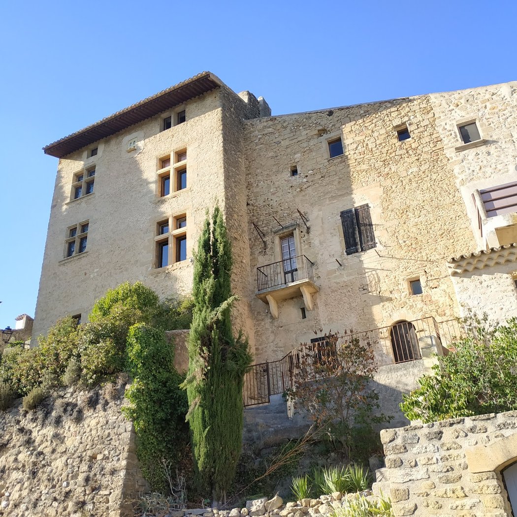 Vaugines 2