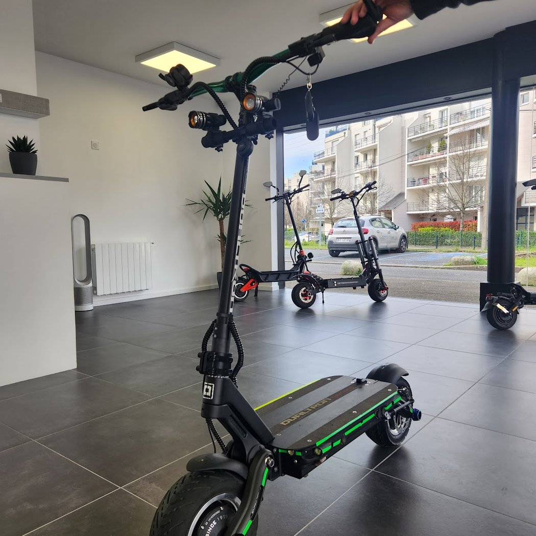 Trott e Perf Store® ORLÉANS - Spécialiste Trottinette Électrique - Vente & Réparation 3