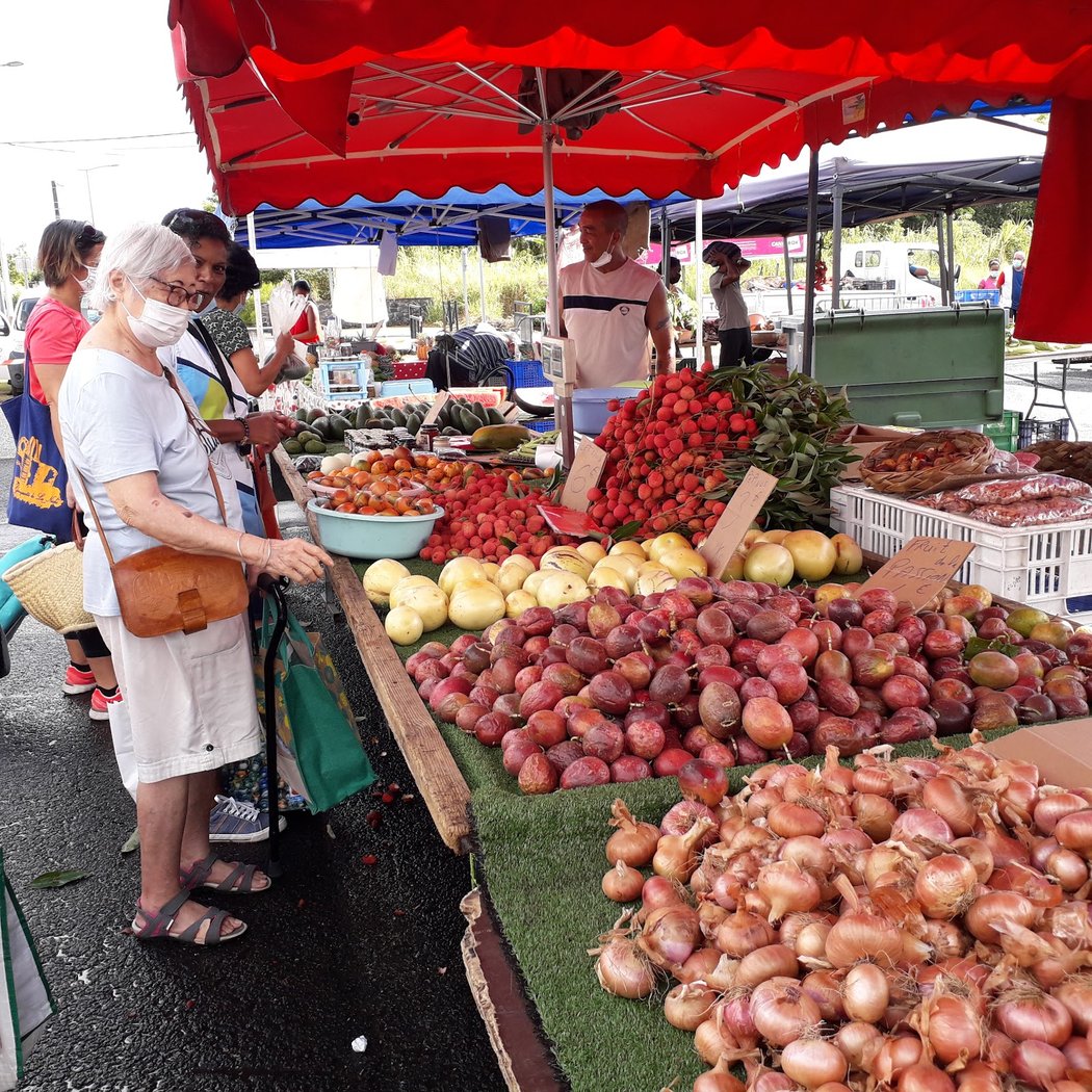 Marché forain de Bras-Panon 1
