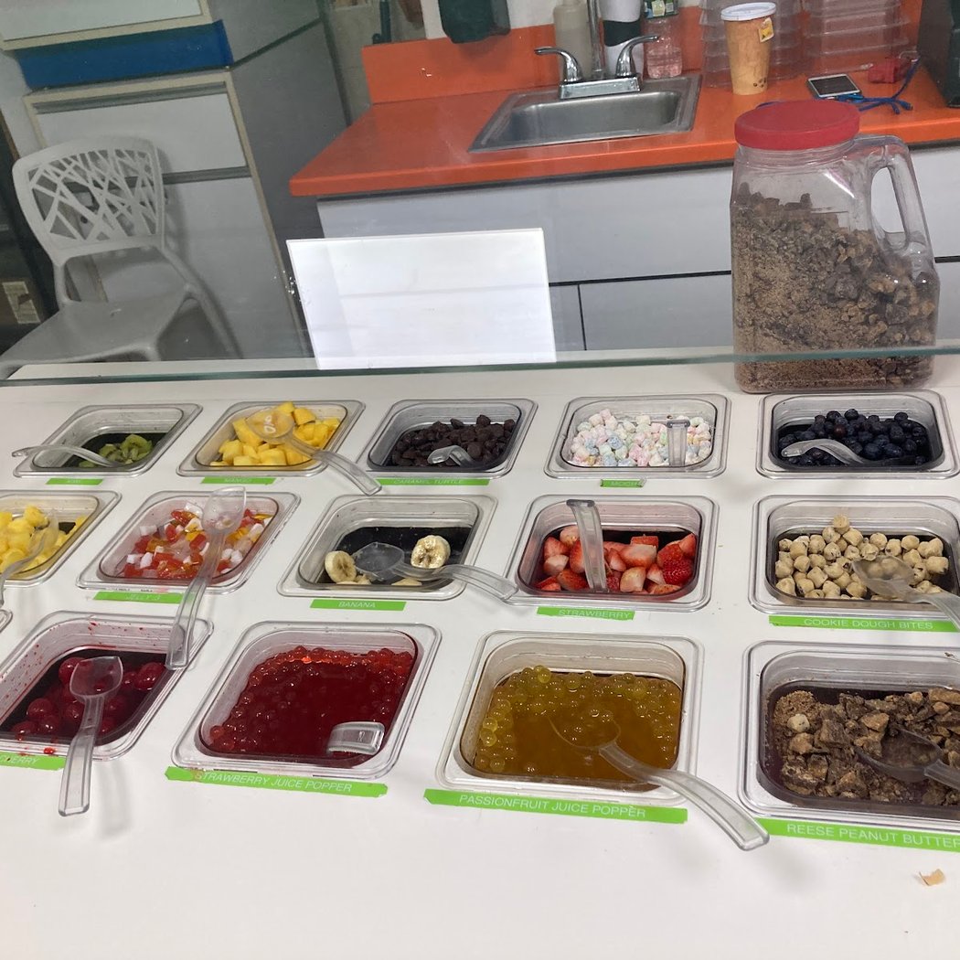 Yo Sweets Frozen Yogurt 1