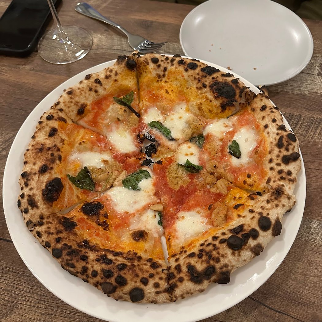 Bar Lynn 3