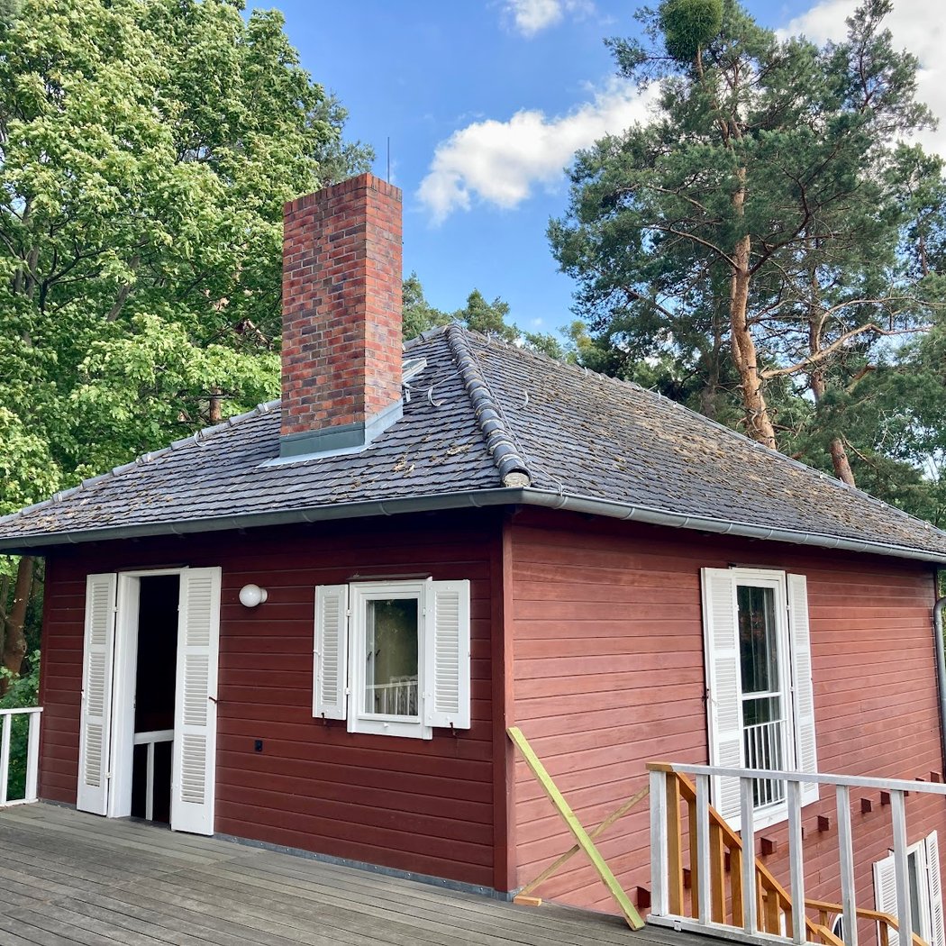 The Einstein Summerhouse 3