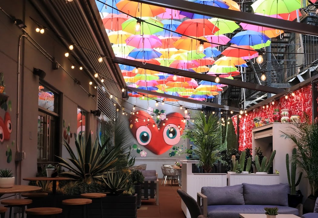 El Lugar Cantina 2