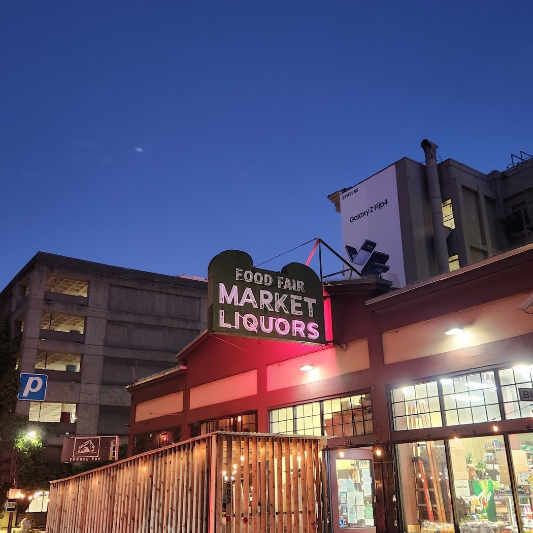 Food Fair Market Liquors 2