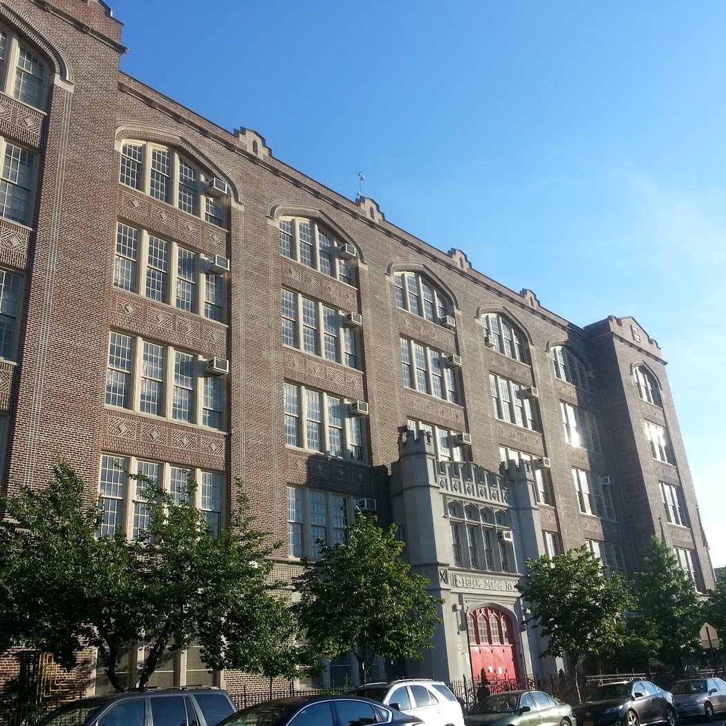Singing Winds Tuesday Community Classes: Climate Action + Sewing 2