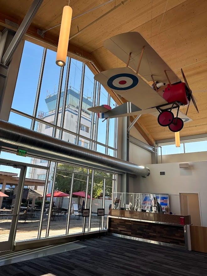 Charles M. Schulz–Sonoma County Airport 3