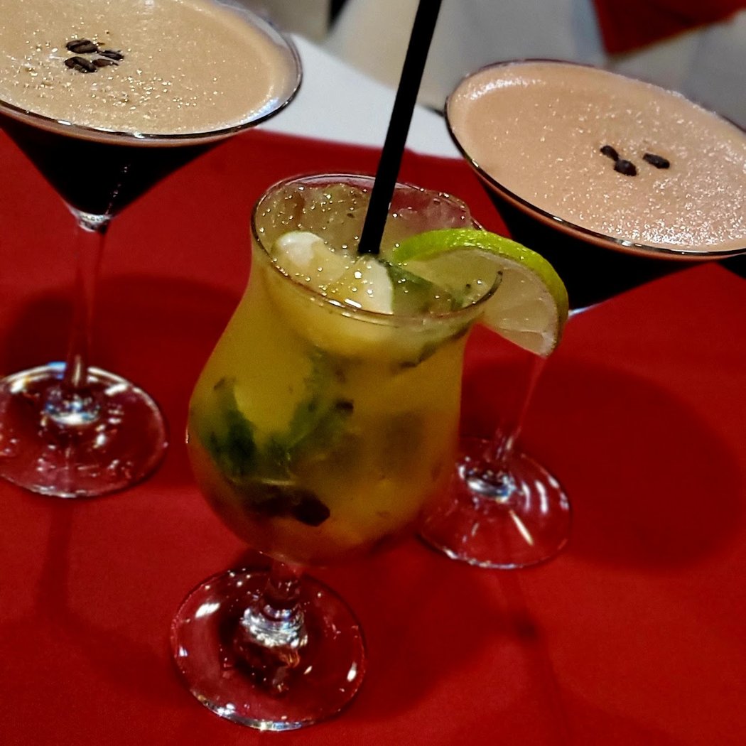 VIVO Tapas KITCHEN • LOUNGE 3