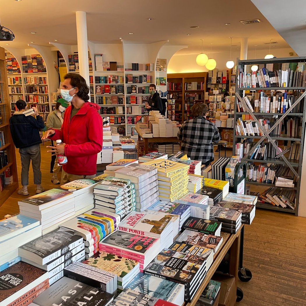 Fiction Book Group with Alexis Discusses Participation by Anna Moschovakis 3