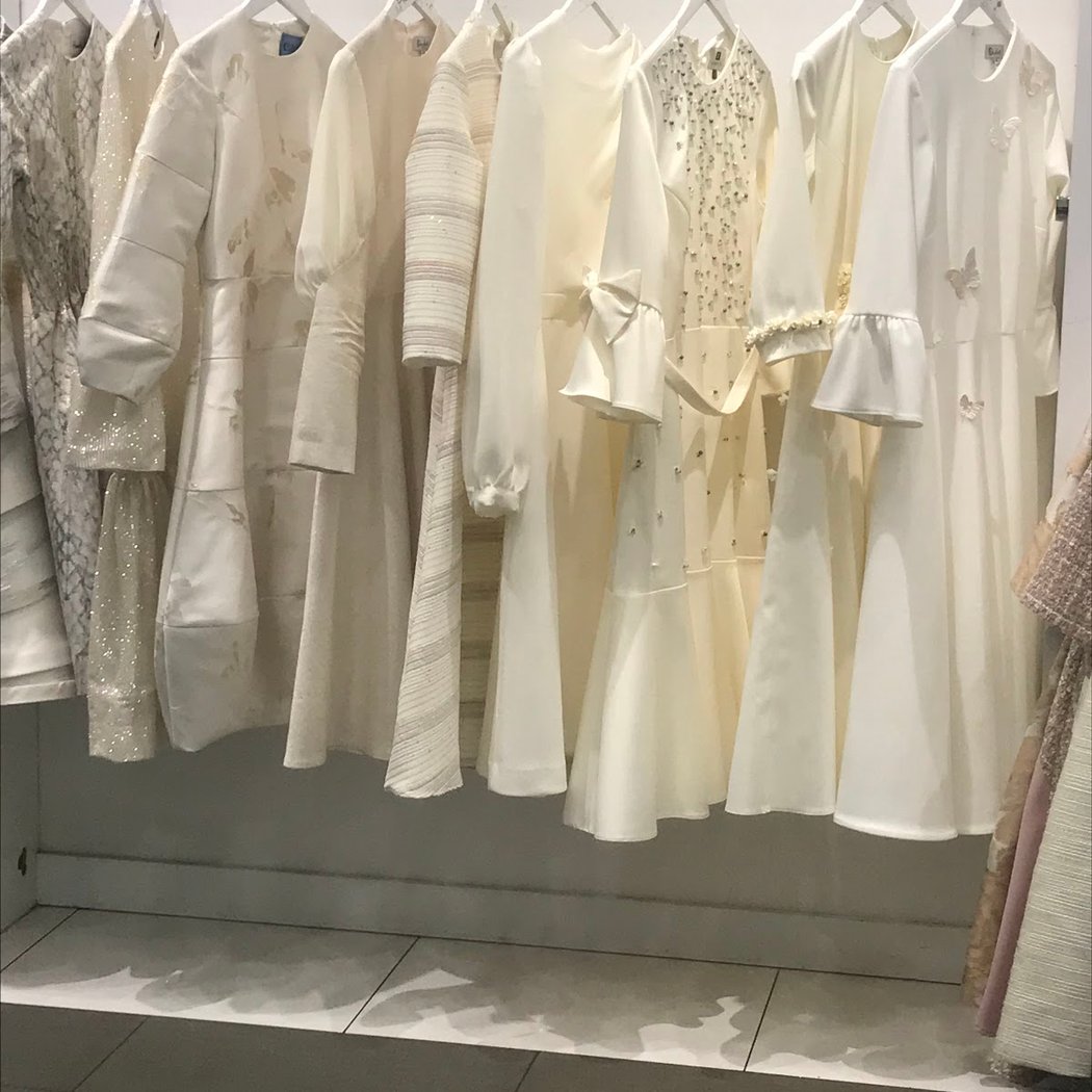 Exquisite Clothing 1