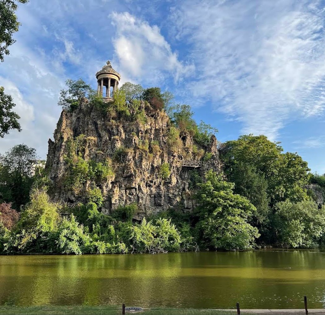 Get Lost in Parc des Buttes-Chaumont's Charm 2