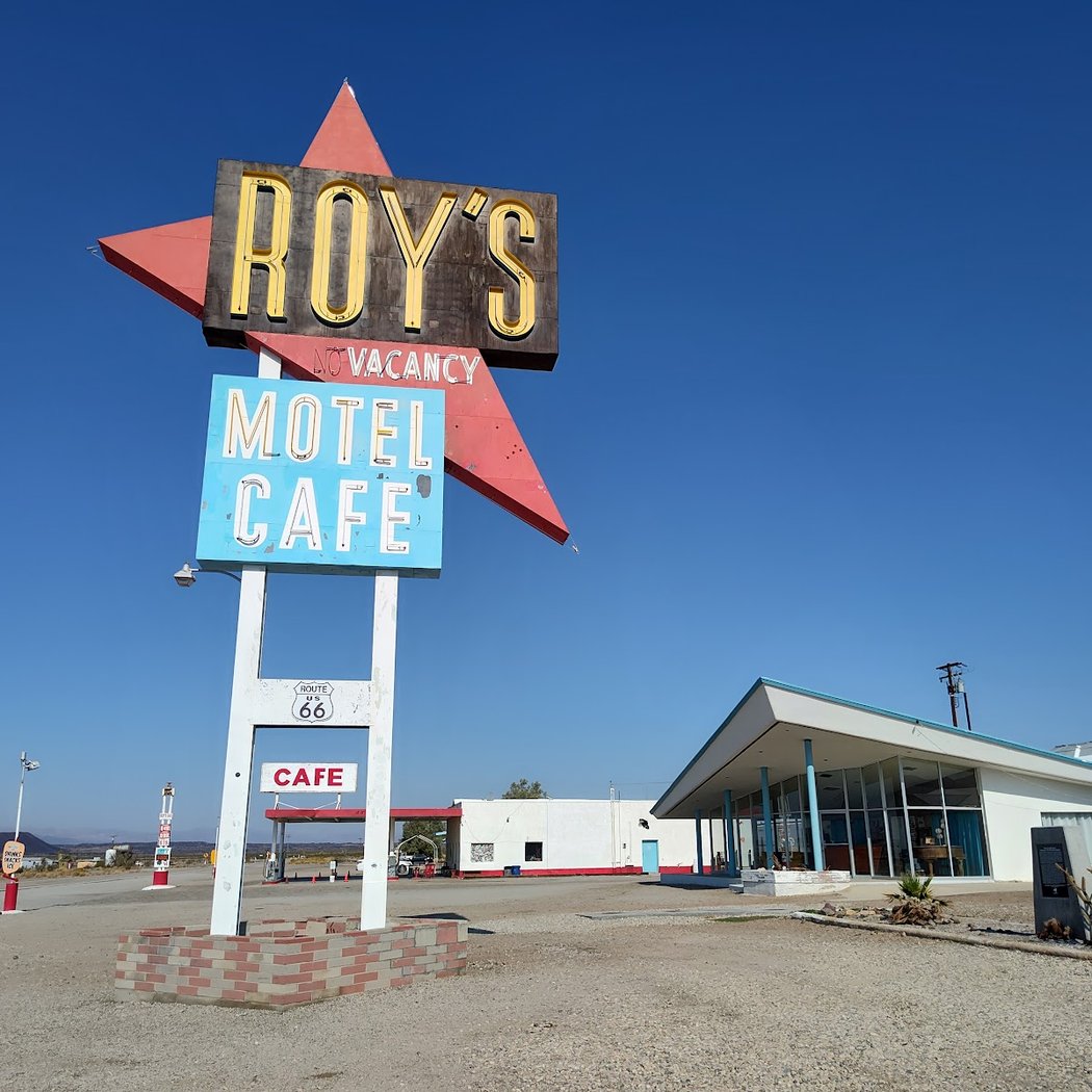 Roy's Motel & Cafe 3