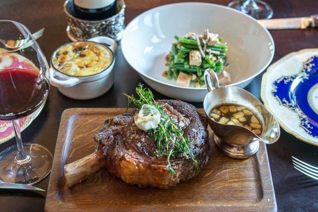 Peak with Priceless Restaurant & Bar 3