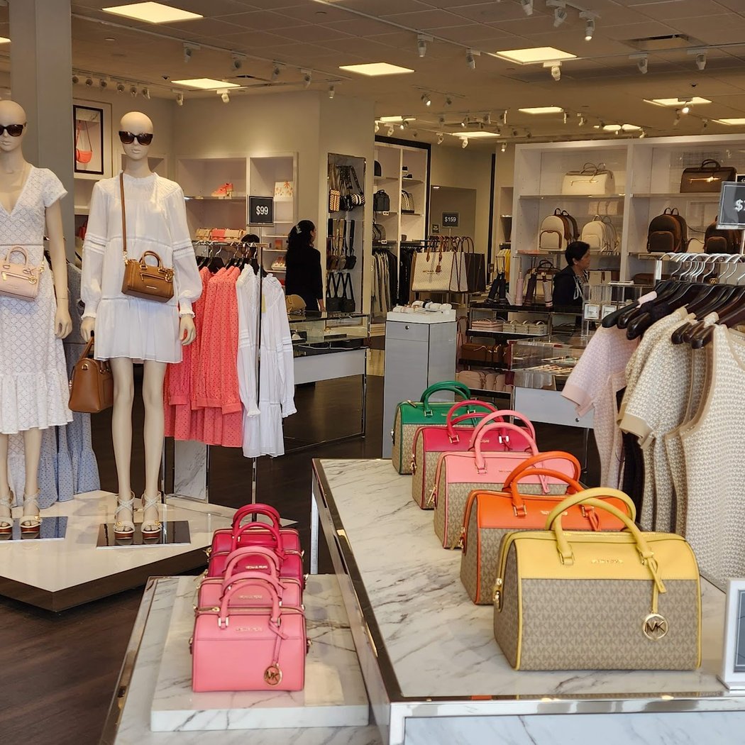 Carlsbad Premium Outlets 1