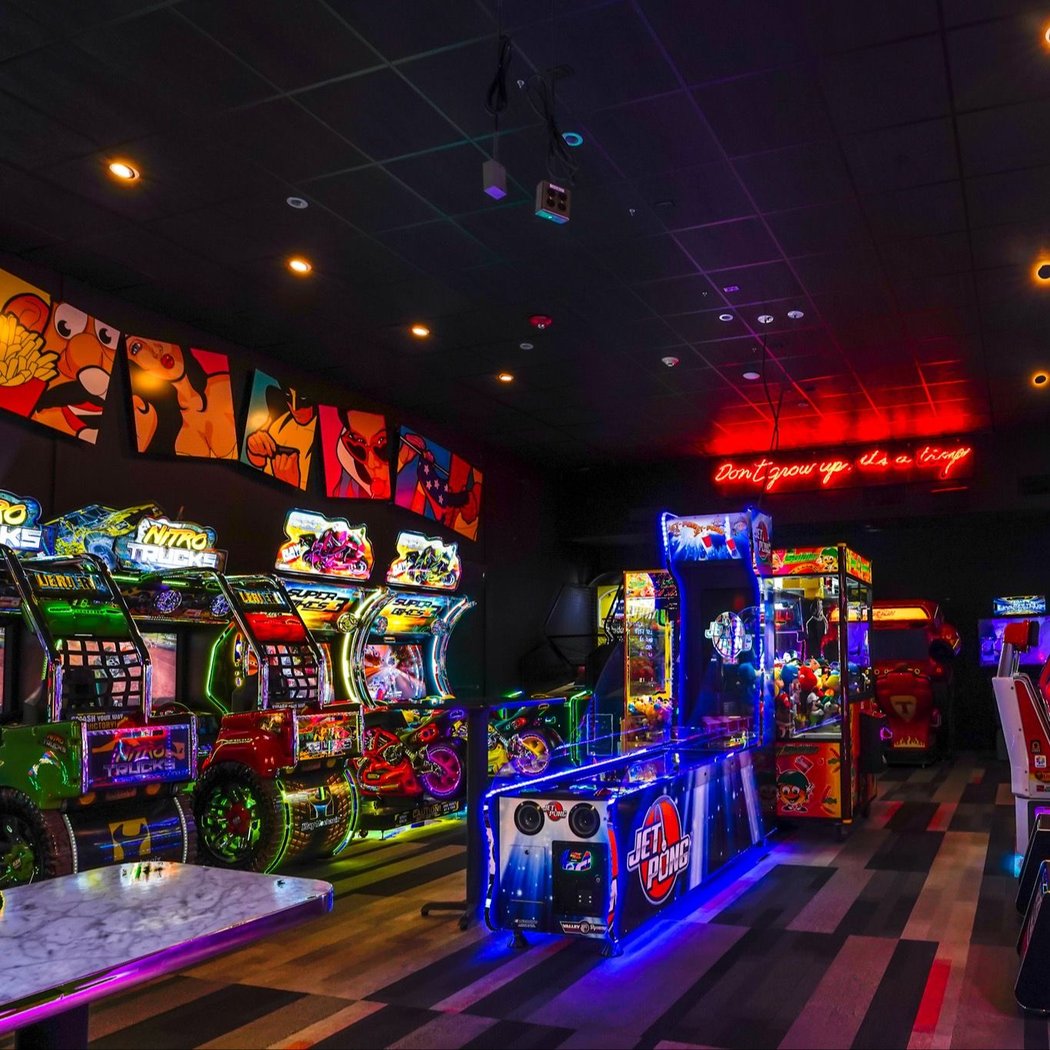 Kings Dining & Entertainment | Seaport 2