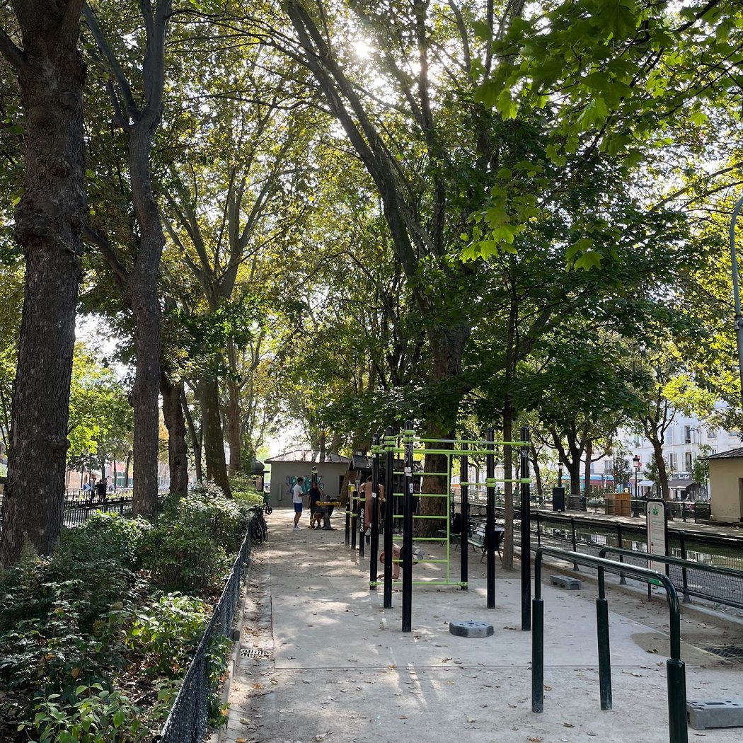 Square Henri-Christiné 2