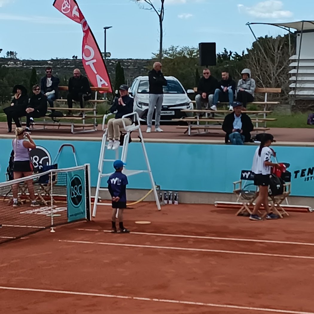 Open d'Istres : tournoi international de Tennis juniors 1