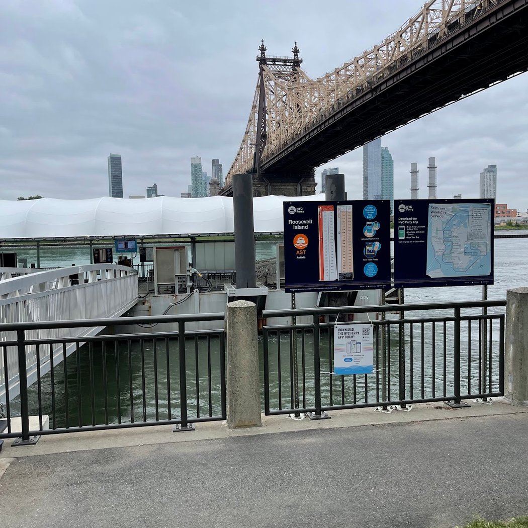 Roosevelt Island Ferry 3