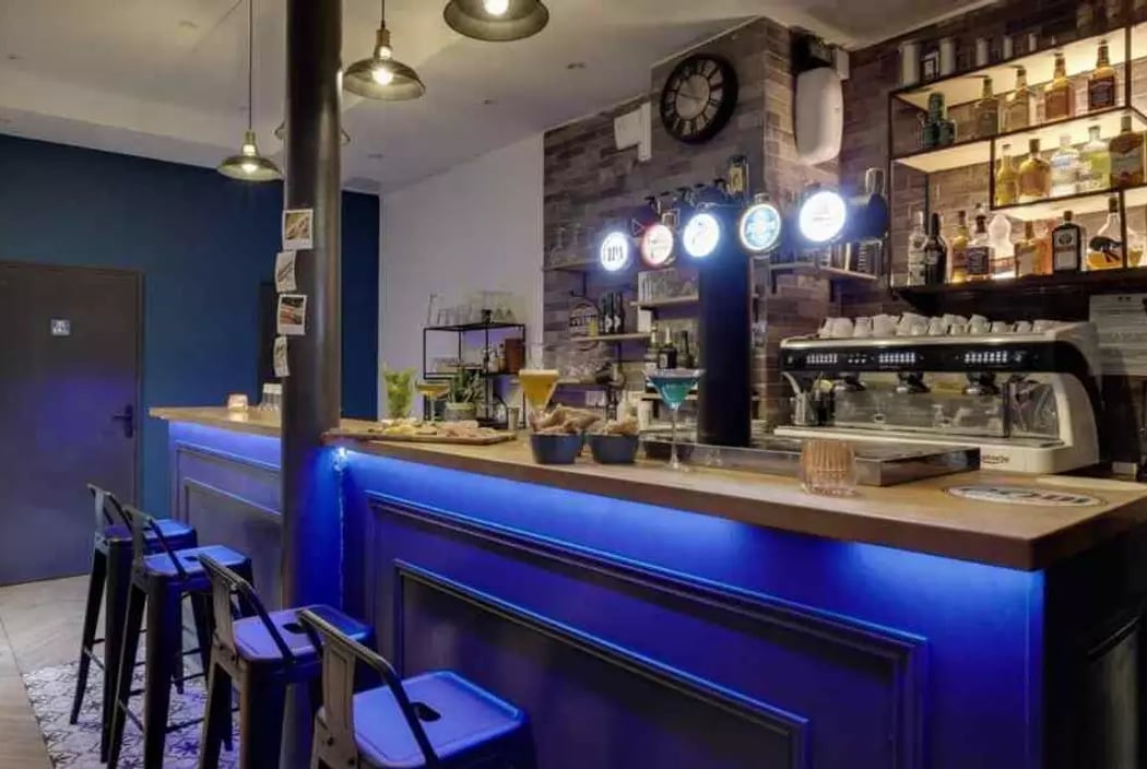 BAR 3