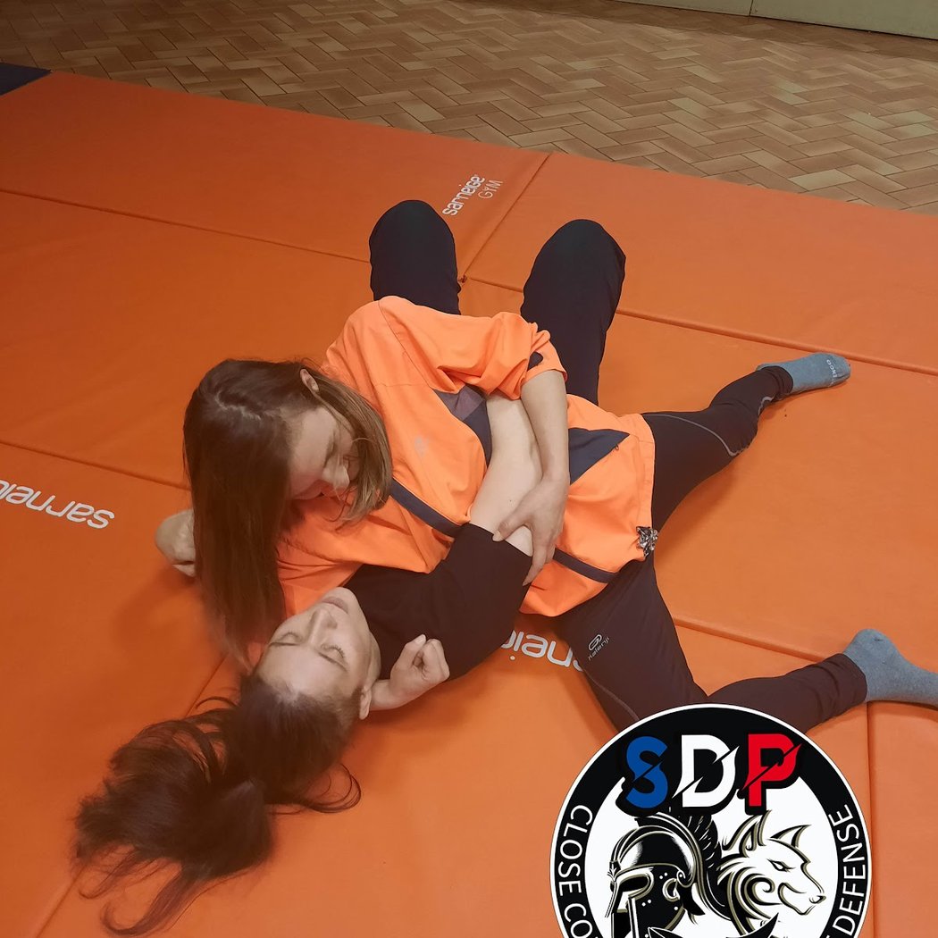 Self Défense Close Combat Azay Le Brûlé 5