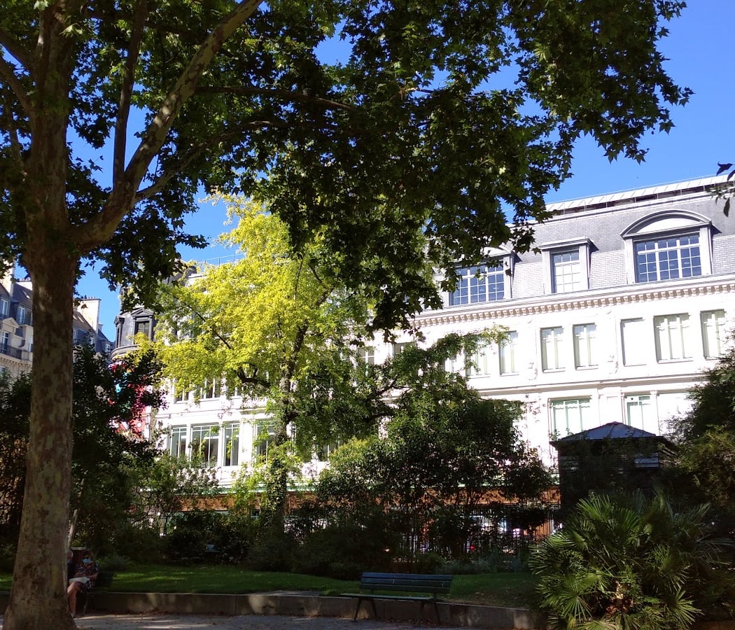 Square Boucicaut 4