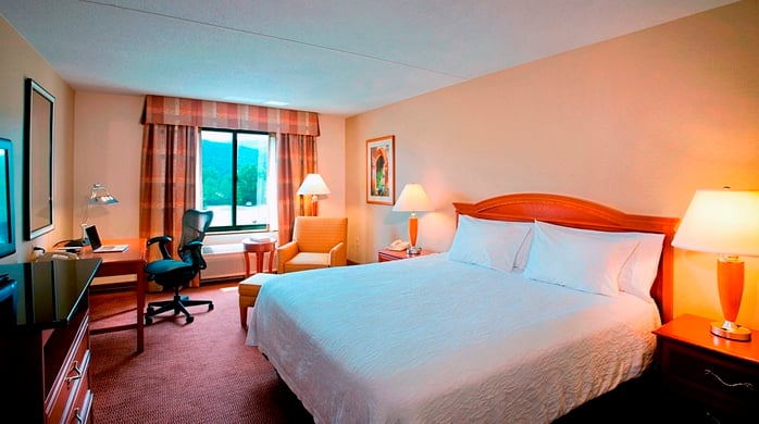 Hilton Garden Inn Poughkeepsie/Fishkill 2
