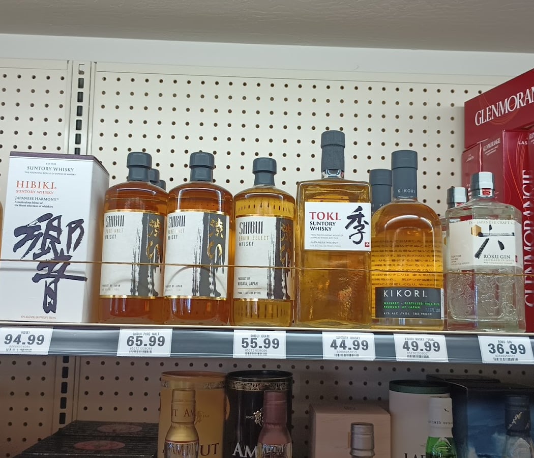 AZ Market & Liquor 3