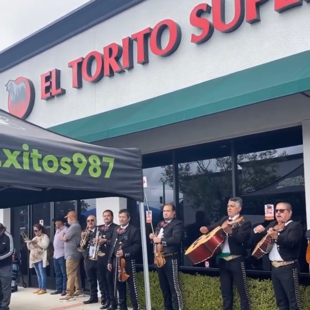El Torito Supermarket 2