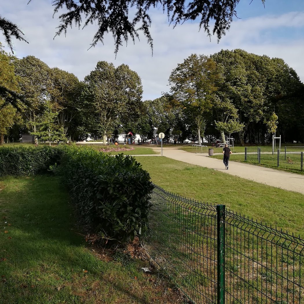 Piste routière du parc paysager 3