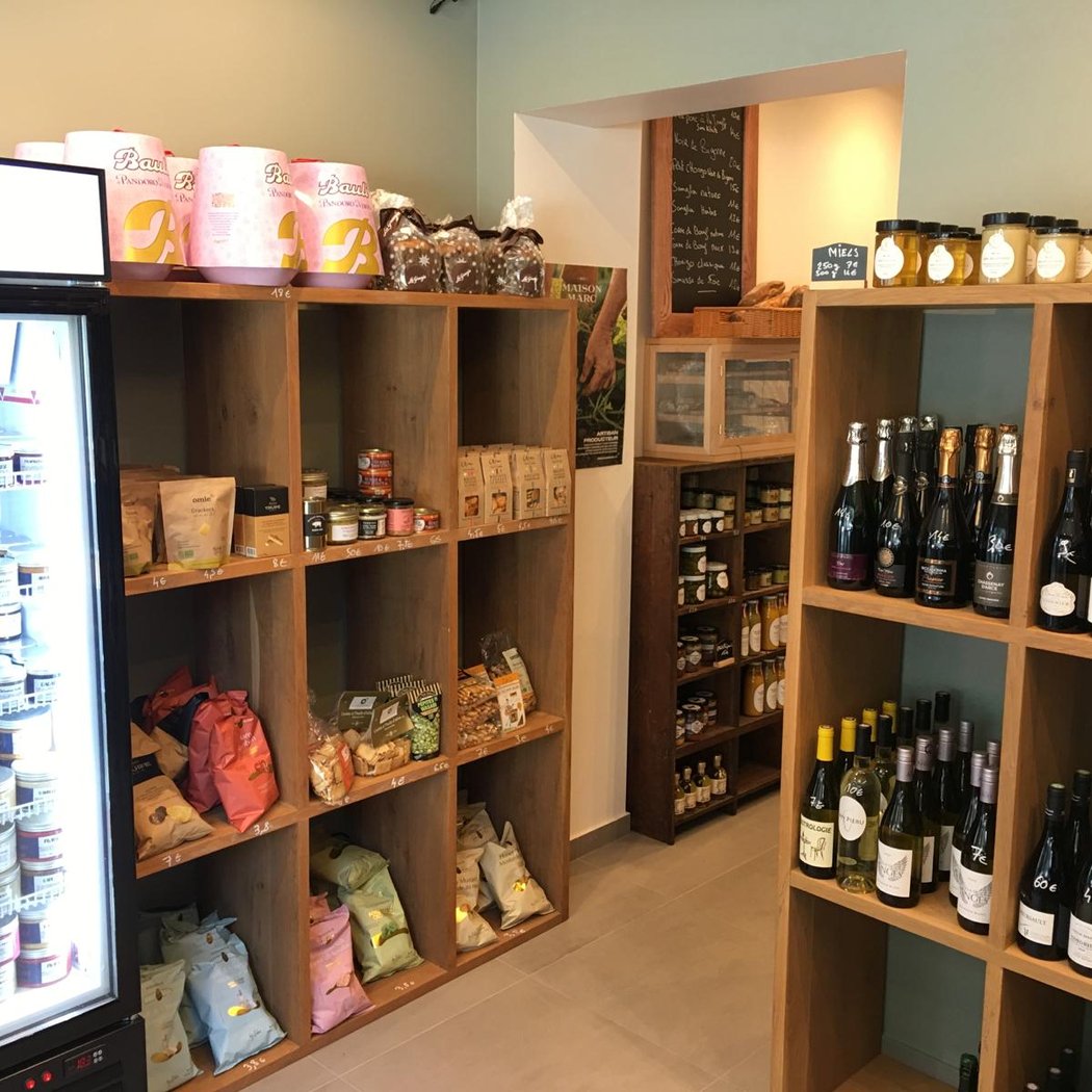LE PETIT DELI Cave à Vin Champagnes Frais, Epicerie 4