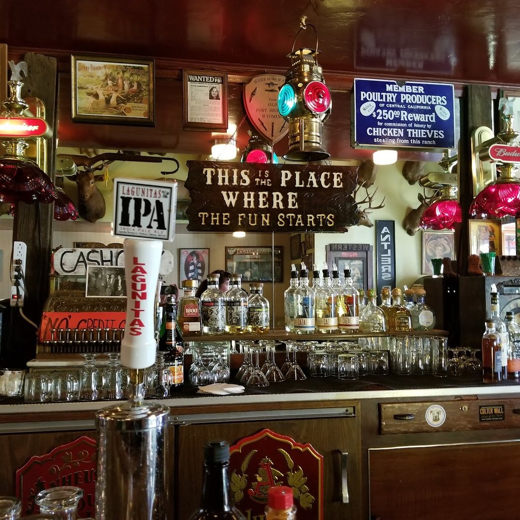 Andresen's Tavern 3