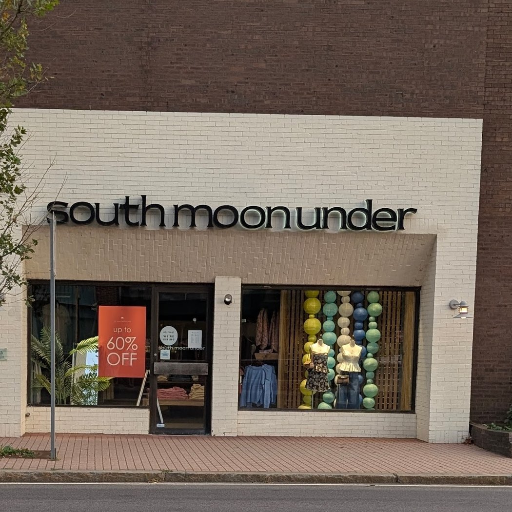 South Moon Under 1
