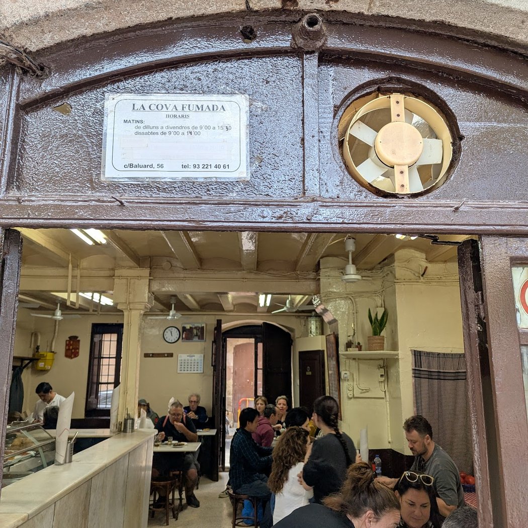 La Cova Fumada 4