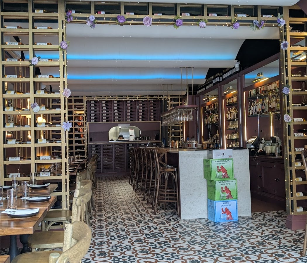 OYSTERS & ALBARIÑO 3
