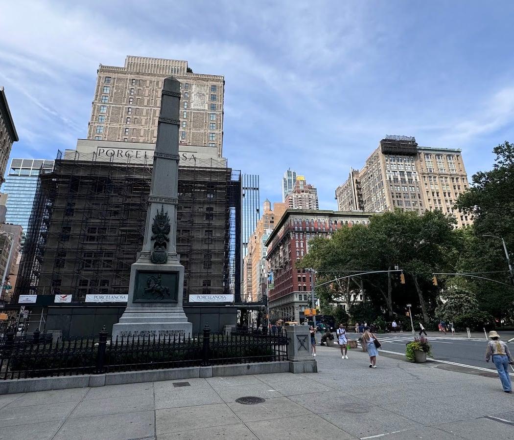Worth Square 3