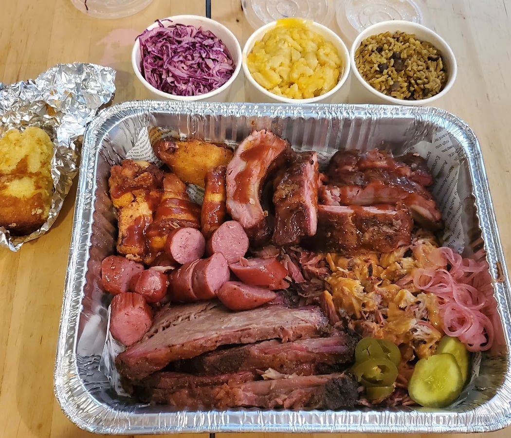Tio Rozay's BBQ 3