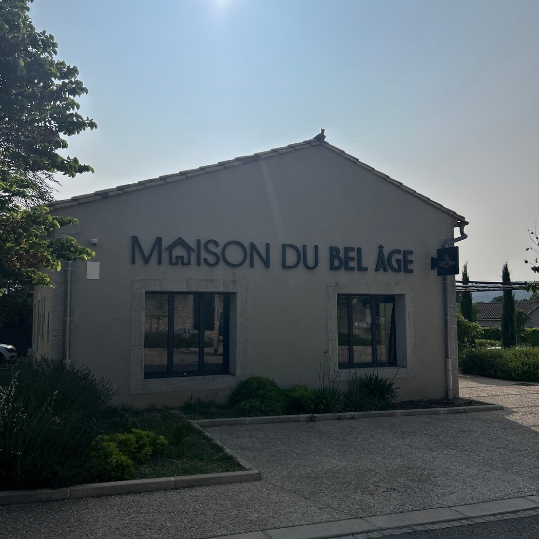 LA MAISON DU BEL ÂGE - EYGALIERES 1